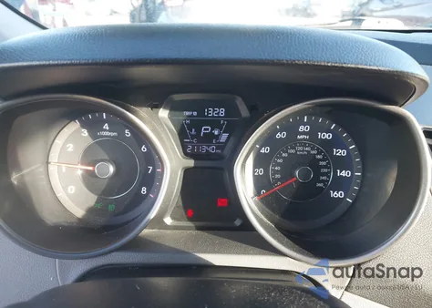 2014 Hyundai Elantra Se z USA, uszkodzony, nr VIN 5NPDH4AE2EH541489